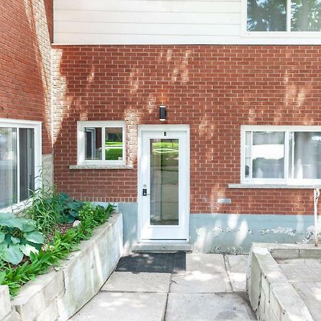 Entire 2 Bedroom Apartment Uptown Waterloo - E1 Экстерьер фото