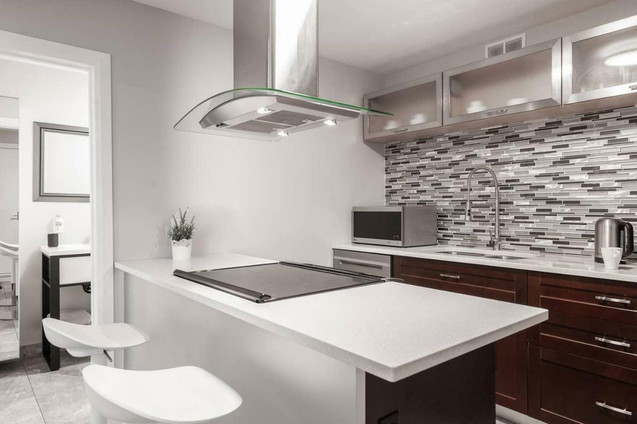 Entire 2 Bedroom Apartment Uptown Waterloo - E1 Экстерьер фото